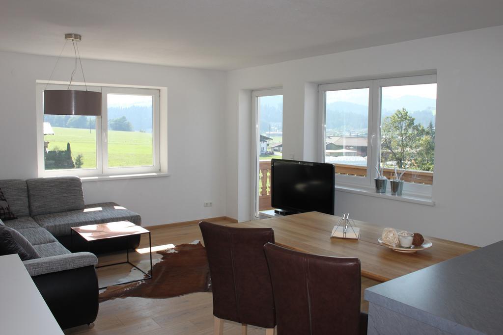 Apartment Am Birkenweg Oberndorf in Tirol Room photo